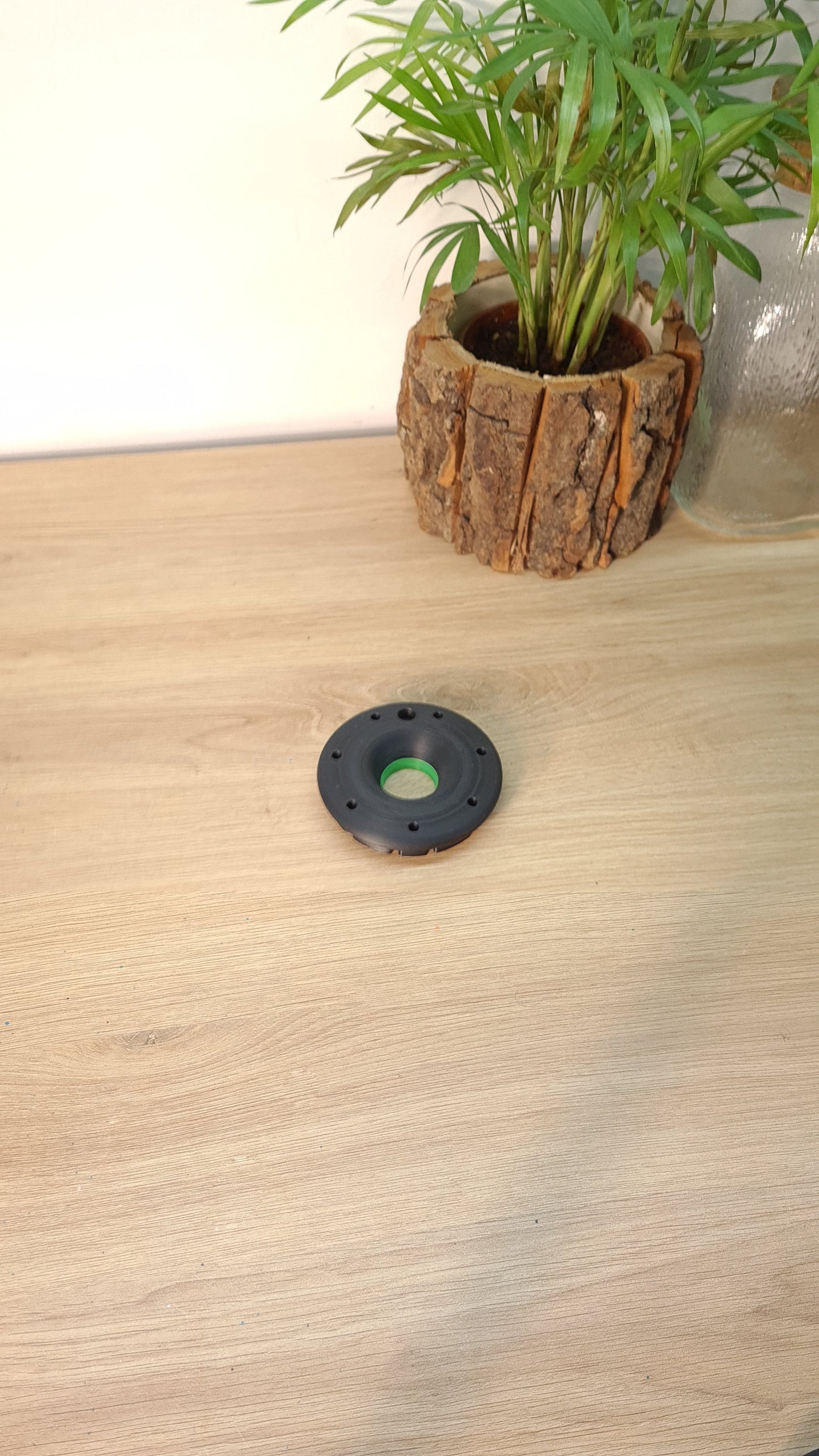 3D printed black F1 wheel replica base with green accent, unique Formula 1 fan gift.