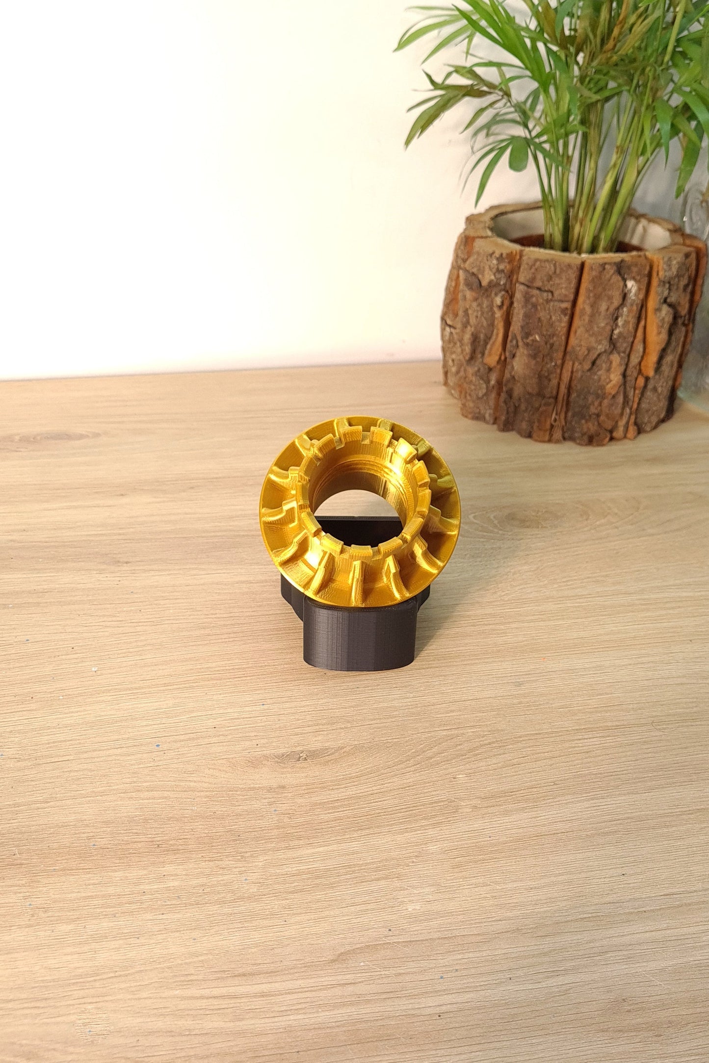 Gold F1 centerlock wheel nut replica display model, F1 fan gift.