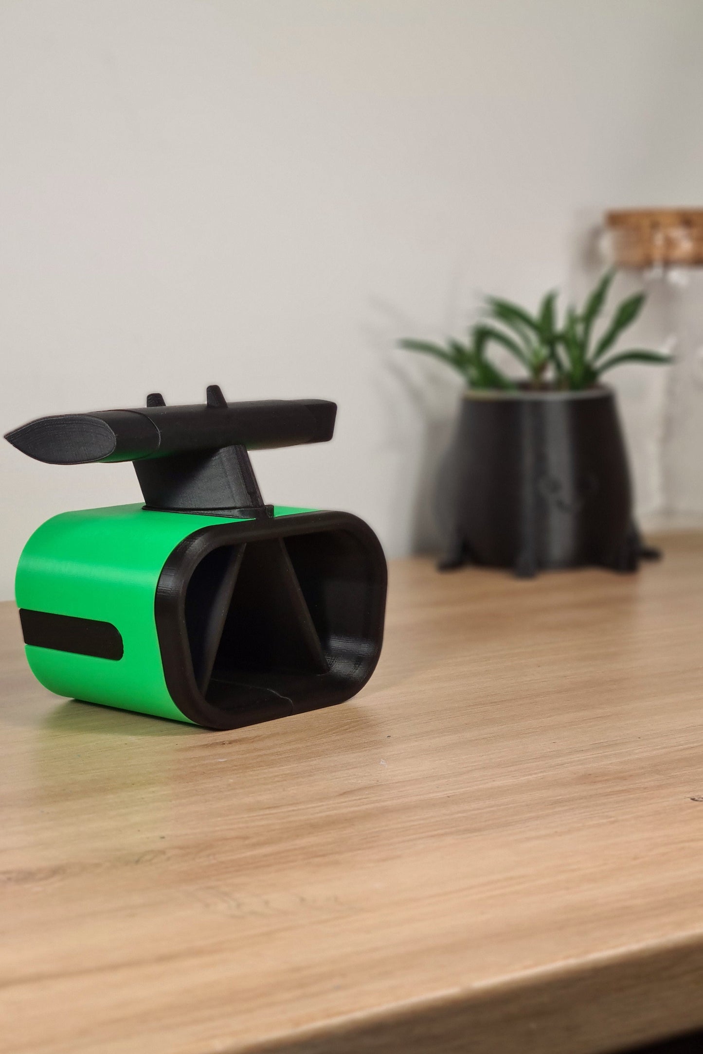Green and black F1 car nose cone pen holder, 3D printed Formula 1 desk organizer gift