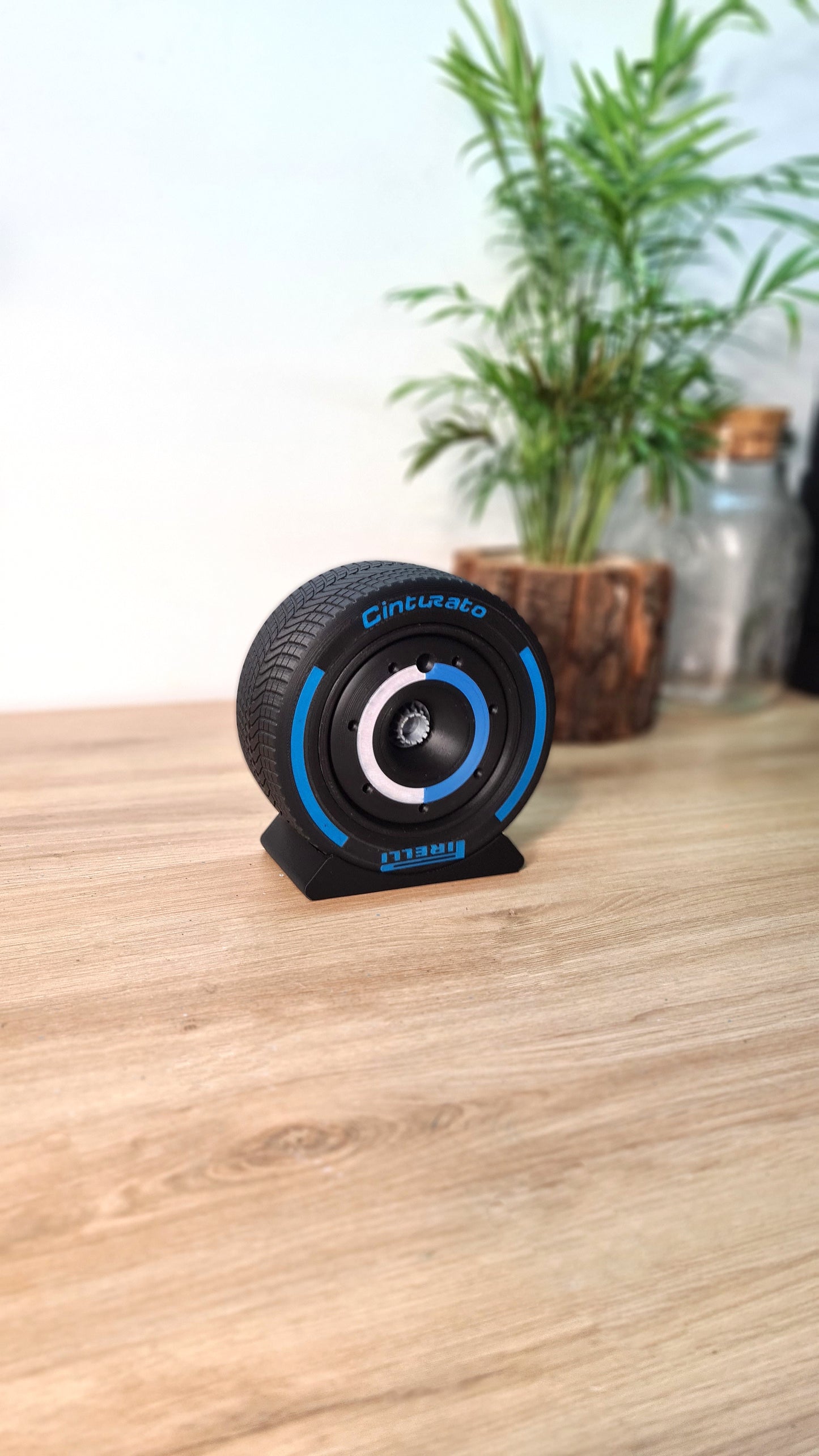 Customizable F1 Wheel - ALL TEAMS - Tyre, Rim Cover and Nut - 5 VERSIONS