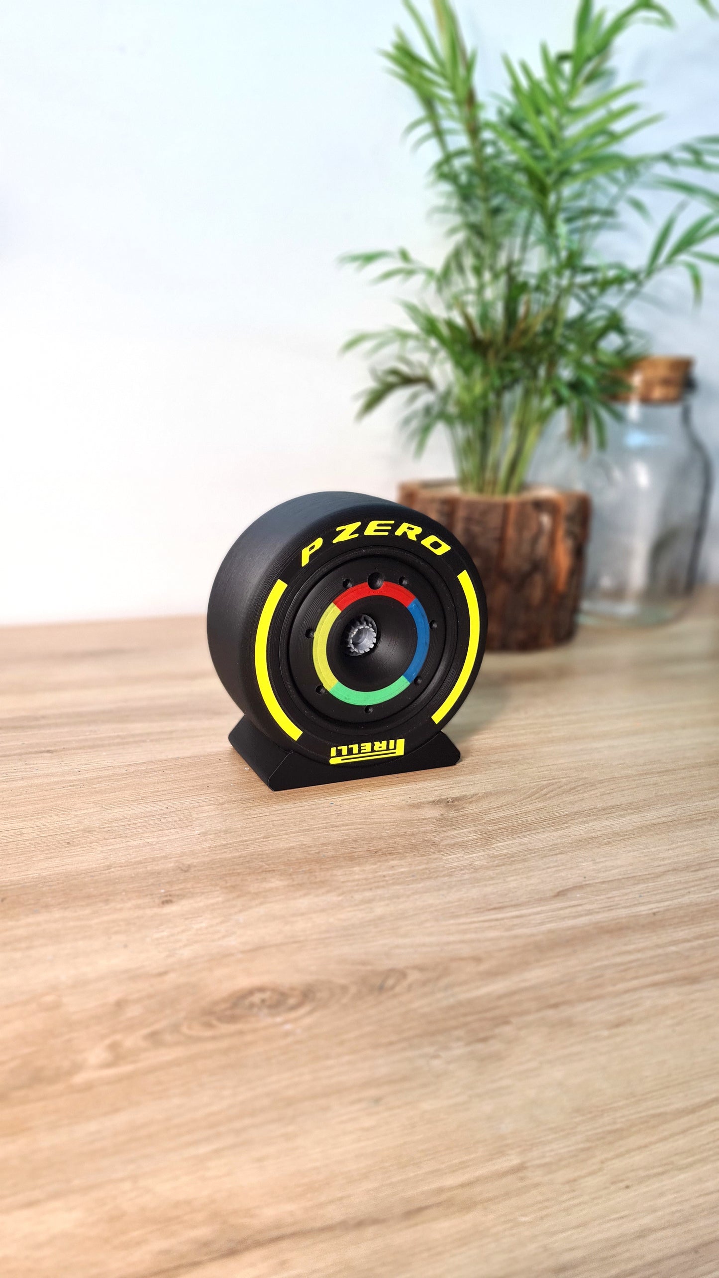 Customizable F1 Wheel - ALL TEAMS - Tyre, Rim Cover and Nut - 5 VERSIONS