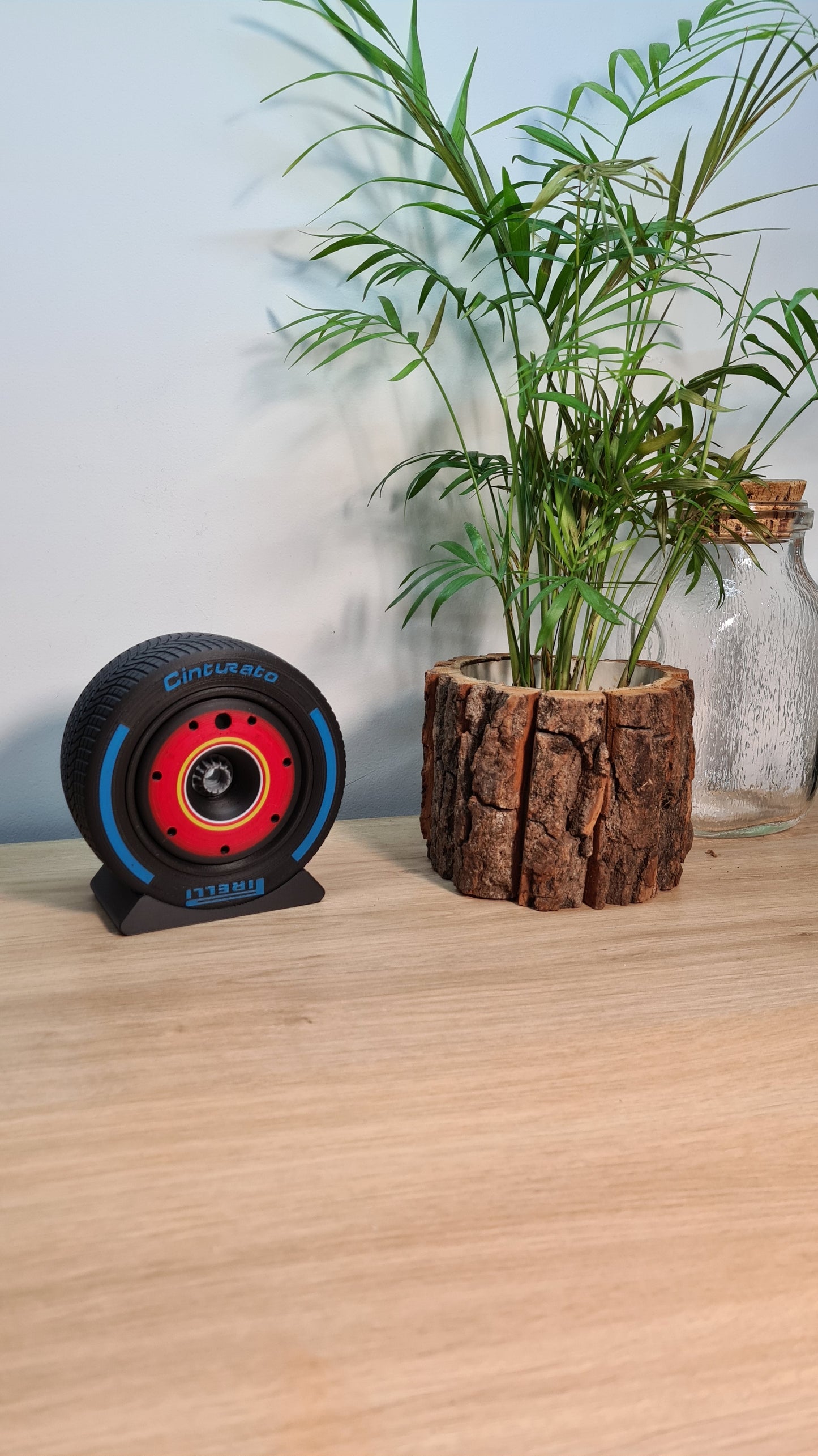 Customizable F1 Wheel - ALL TEAMS - Tyre, Rim Cover and Nut - 5 VERSIONS
