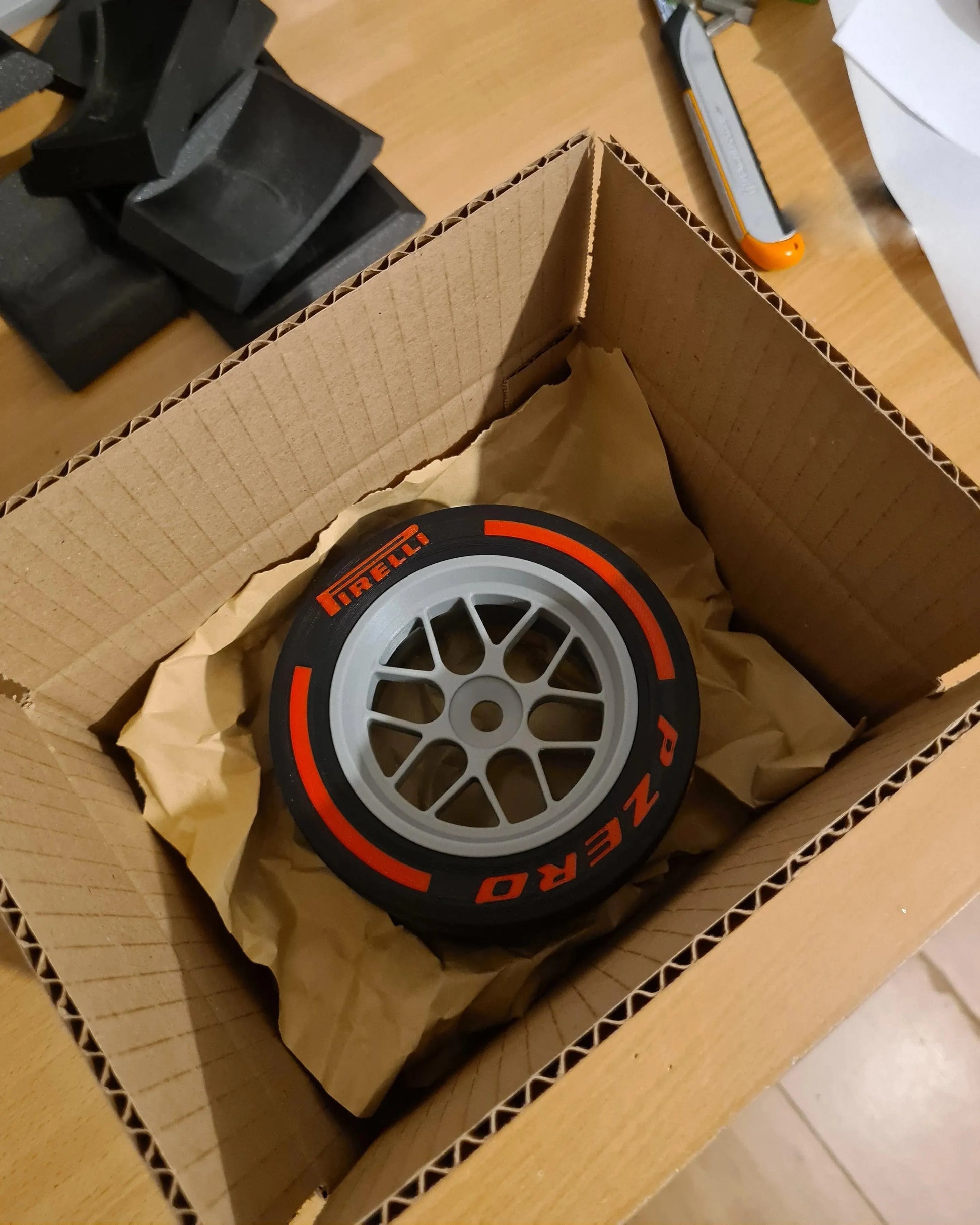 F1 Tyre and Rim Replica - Soft - MyLoveForCars