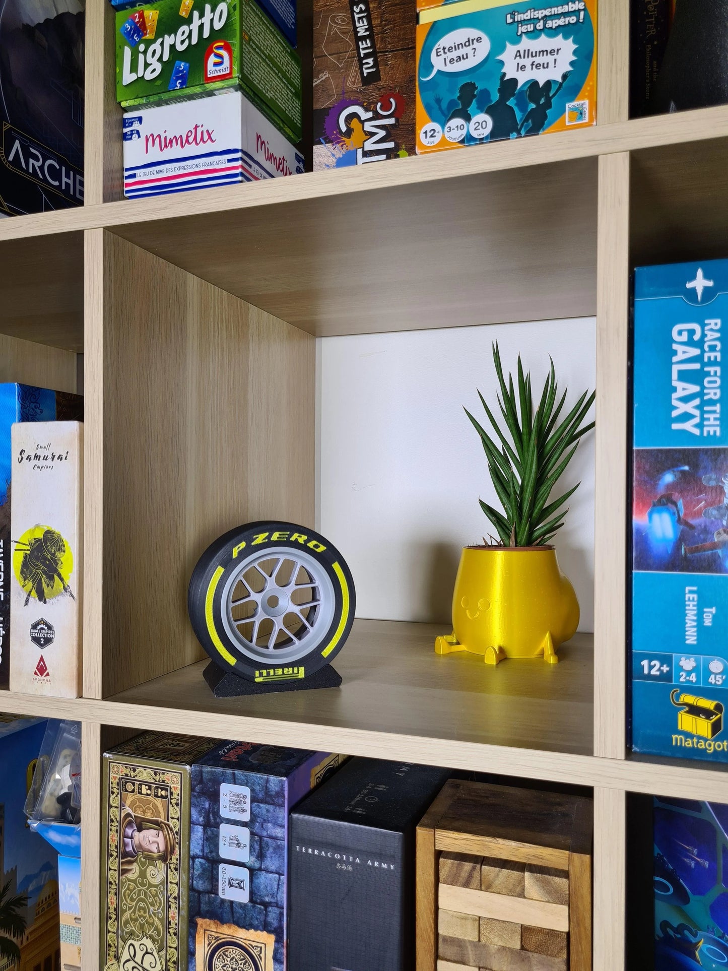 F1 Tyre and Rim Replica - Medium - MyLoveForCars