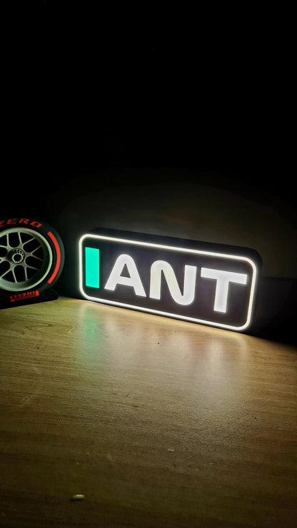 Boîte lumineuse LED Mercedes Kimi Antonelli F1 personnalisée avec noms F1 à 3 lettres