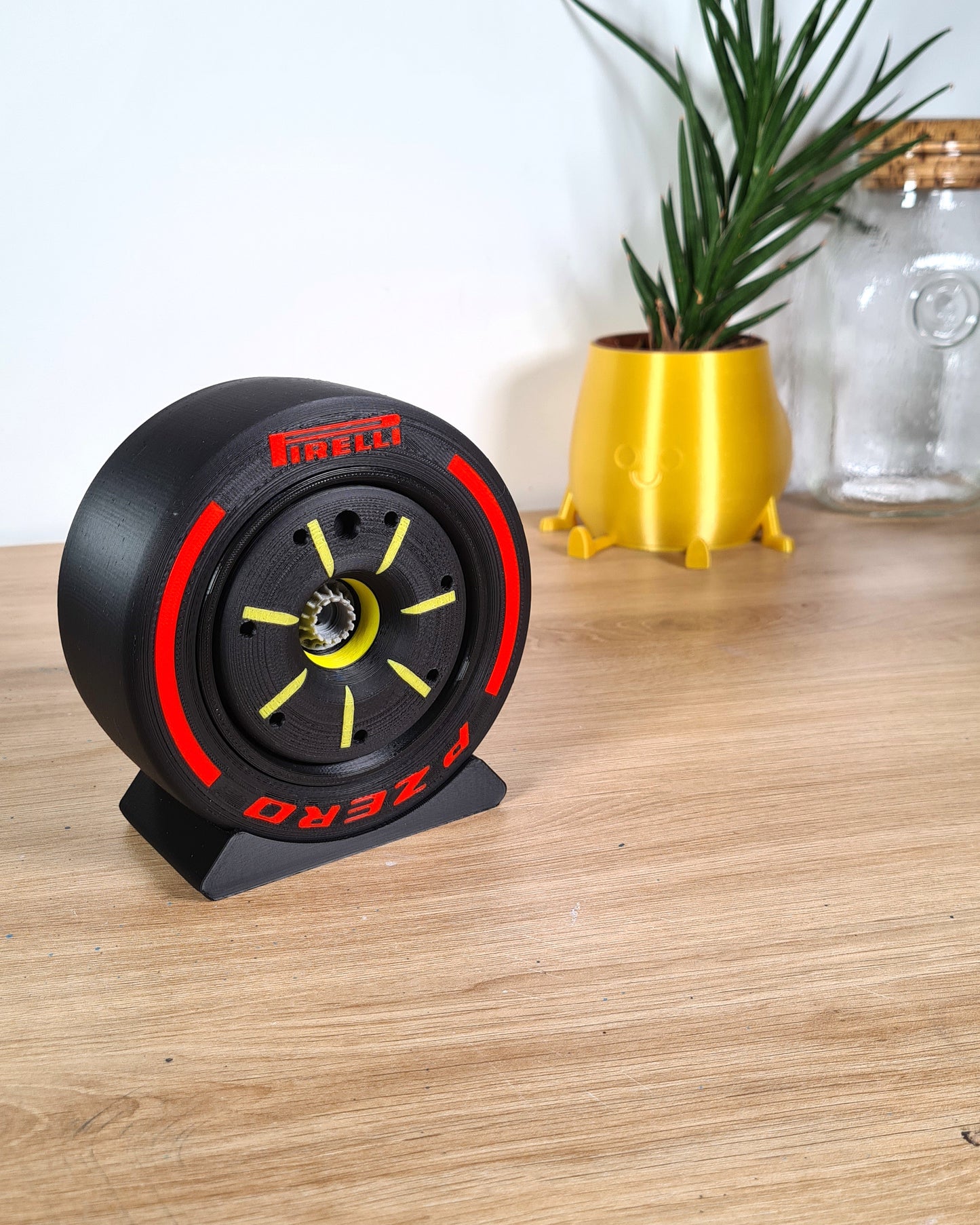 Customizable F1 Wheel - Aston Martin - Tyre, Rim Cover and Nut - 5 VERSIONS