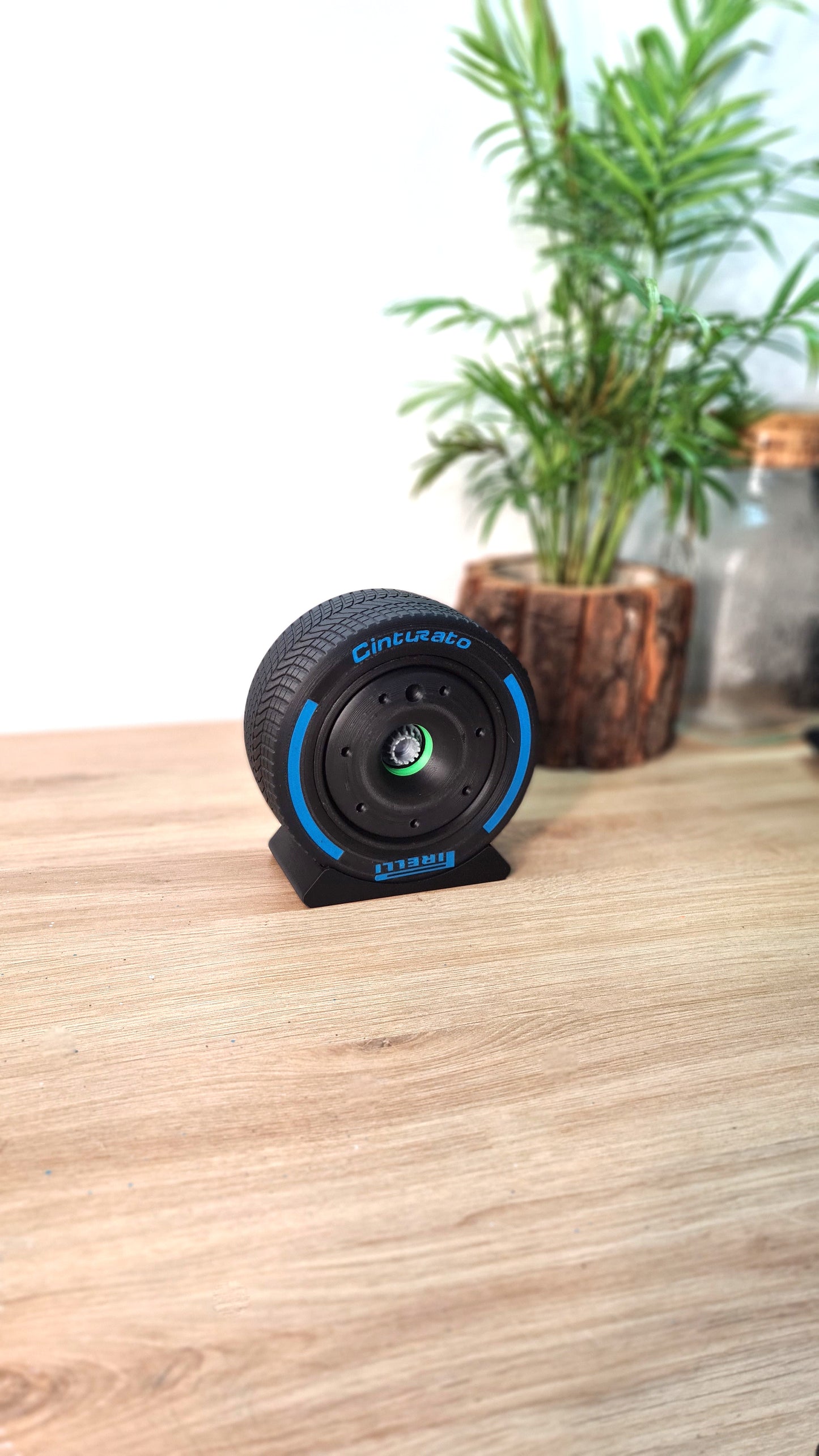 Customizable F1 Wheel -  ALL TEAMS - Tyre, Rim Cover and Nut - 5 VERSIONS